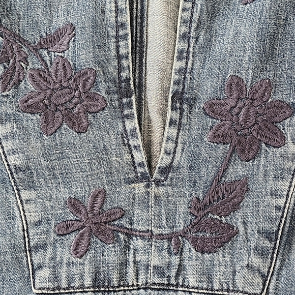 Gap 1969 Boho Denim Tunic with Floral Embroidery Size Small - Picture 4 of 9
